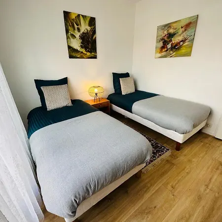 Free Parking, Proche Gare, Plage, Centre, Netflix Appartement