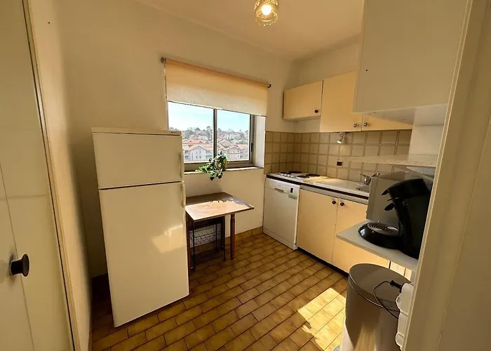 Free Parking, Proche Gare, Plage, Centre, Netflix 아파트