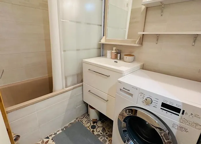 Free Parking, Proche Gare, Plage, Centre, Netflix 아파트